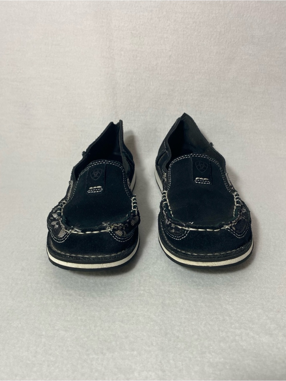 ARIAT Women’s Cruiser Shoes Black White Stitching Leather Slip On Loafer Size 9B - Picture 2 of 9